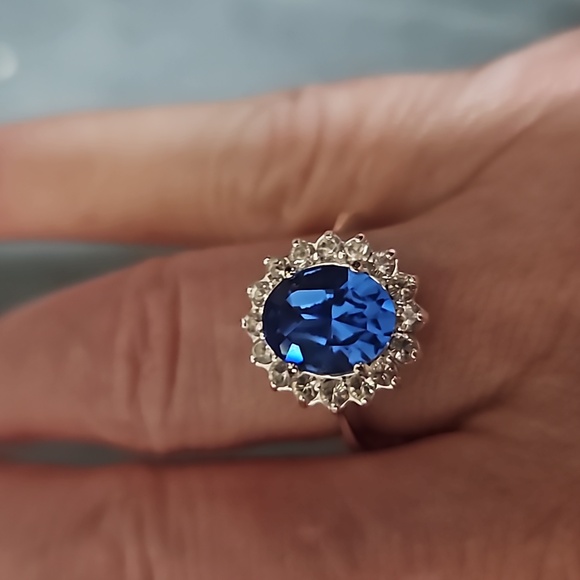 Royal Blue Fashion Ring Size 7 - Picture 5 of 8